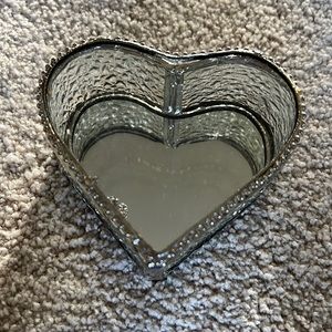 Nicole Miller Home Heart Display Box